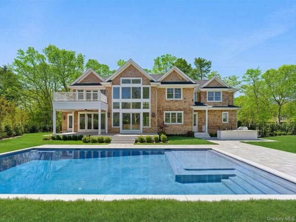 78 Meeting House Road , Westhampton Beach, NY 11978