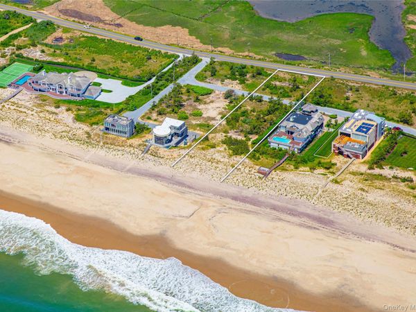 71A Dune Road , East Quogue, NY 11942