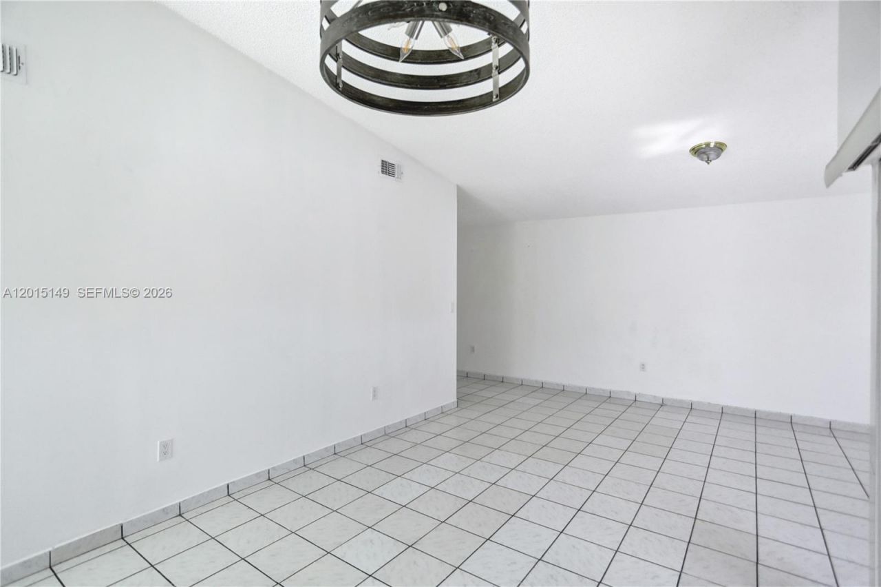 11854 SW 210th St, Unit x, Miami, FL 33177 Photo