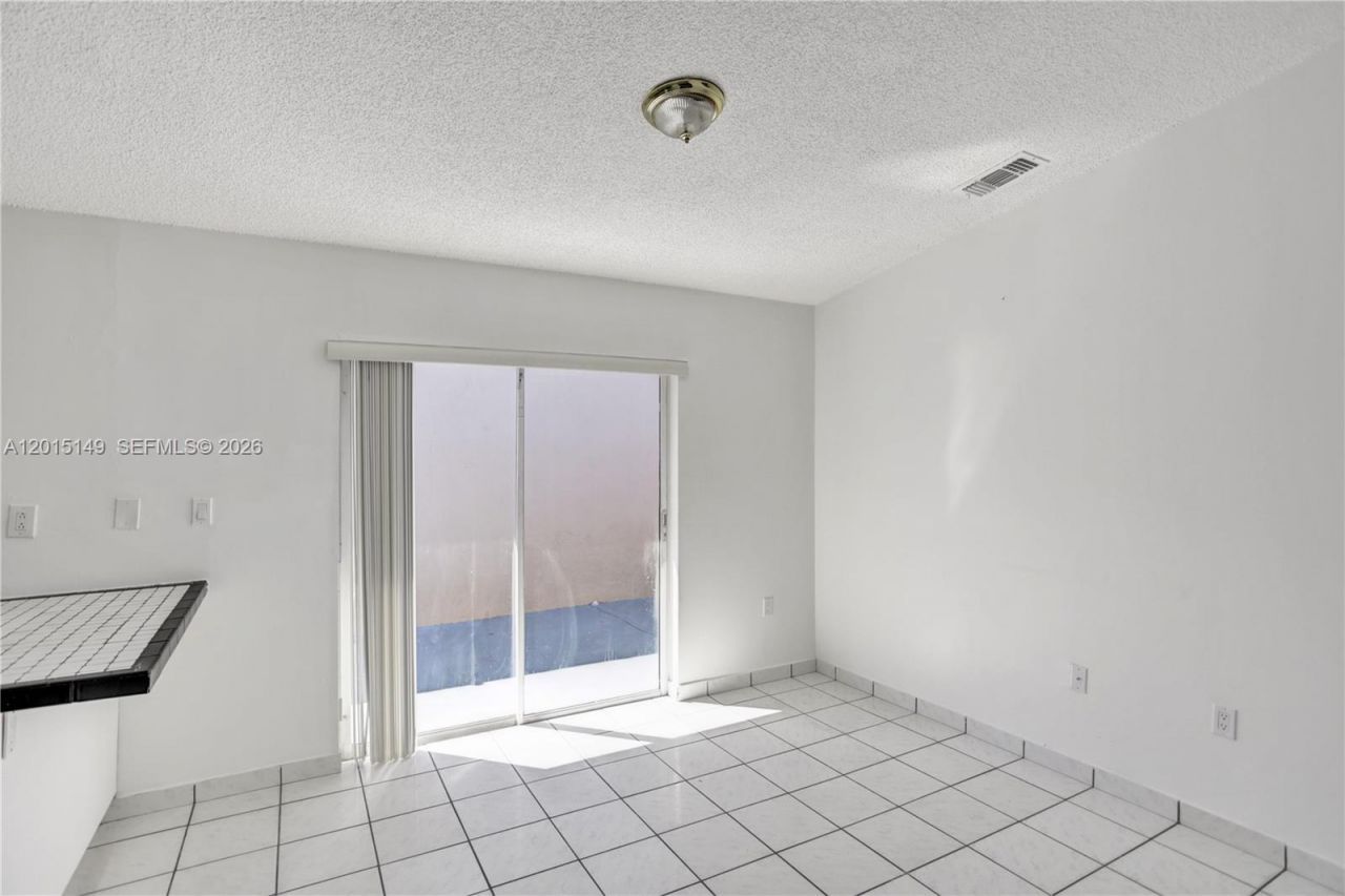 11854 SW 210th St, Unit x, Miami, FL 33177 Photo