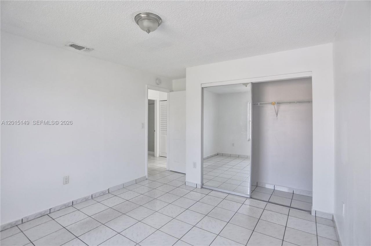11854 SW 210th St, Unit x, Miami, FL 33177 Photo