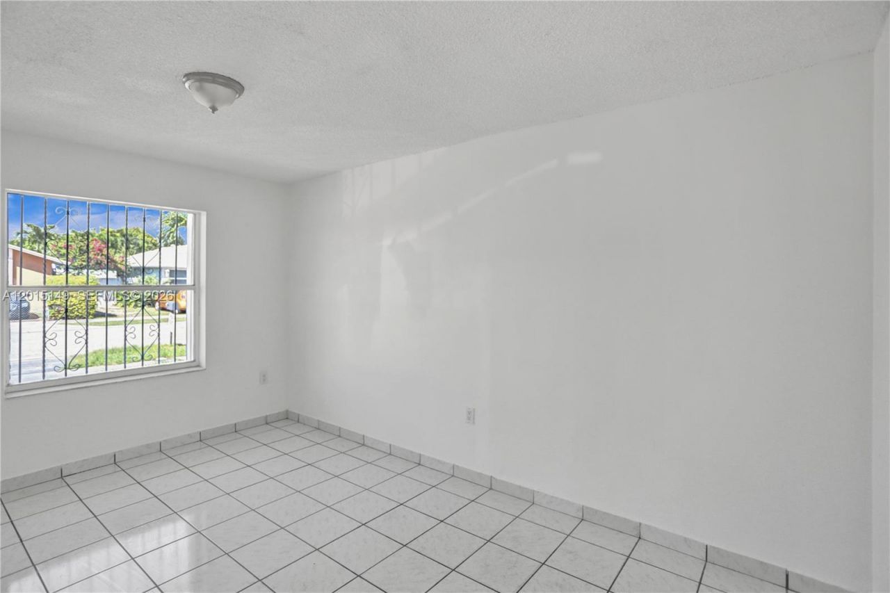 11854 SW 210th St, Unit x, Miami, FL 33177 Photo