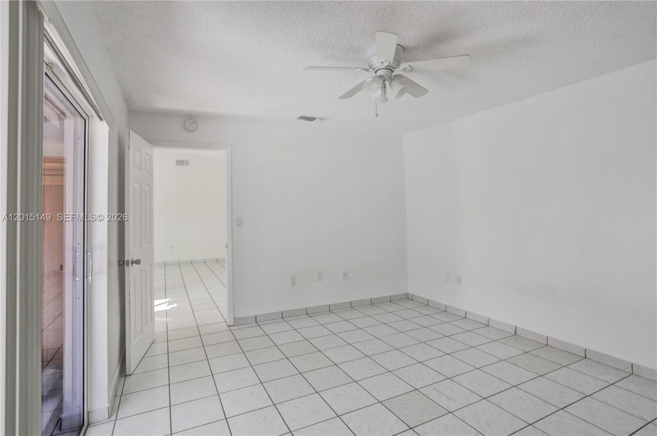 11854 SW 210th St, Unit x, Miami, FL 33177 Photo
