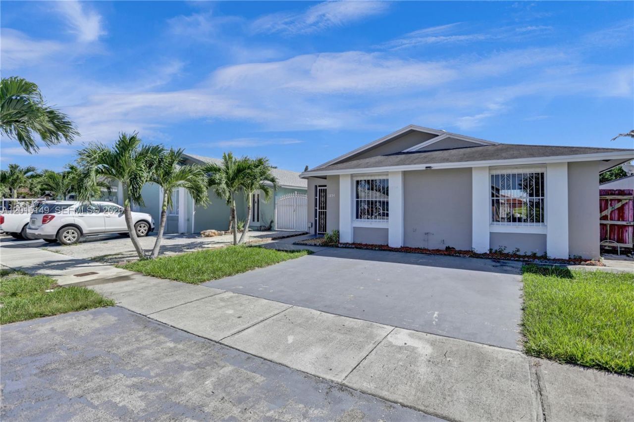 11854 SW 210th St, Unit x, Miami, FL 33177 Photo