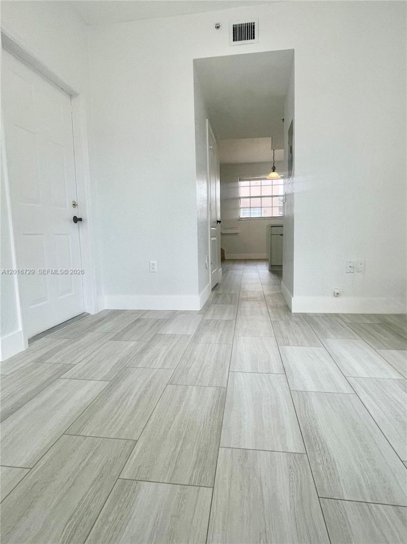 77 E 4th St , Unit A212, Hialeah, FL 33010 Photo