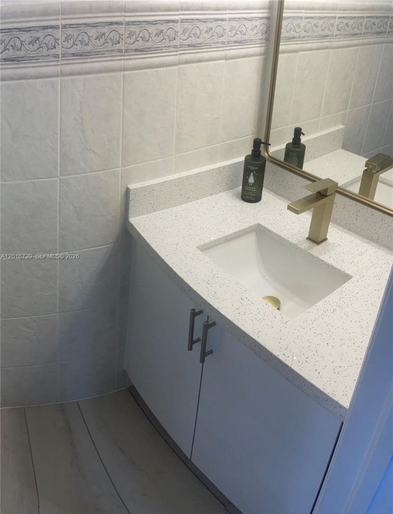 77 E 4th St , Unit A212, Hialeah, FL 33010 Photo