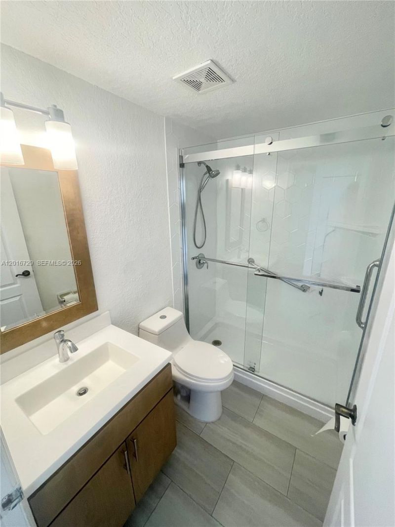 77 E 4th St , Unit A212, Hialeah, FL 33010 Photo