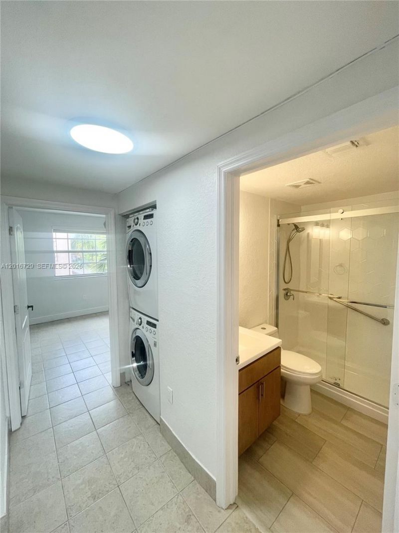 77 E 4th St , Unit A212, Hialeah, FL 33010 Photo