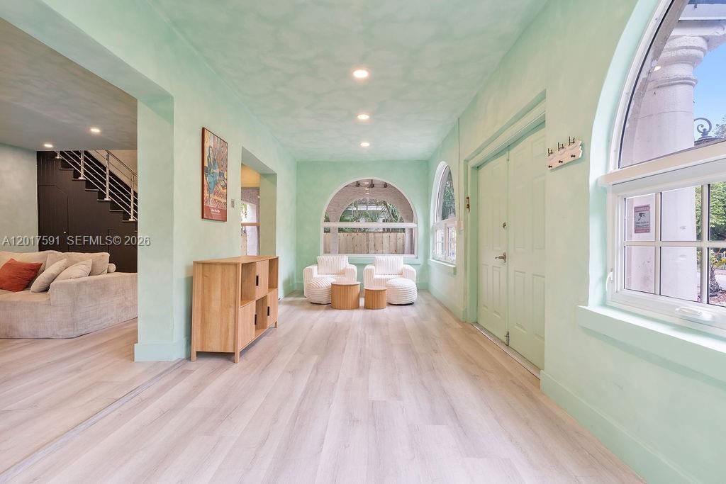 22 NE 44th St , Miami, FL 33137 Photo