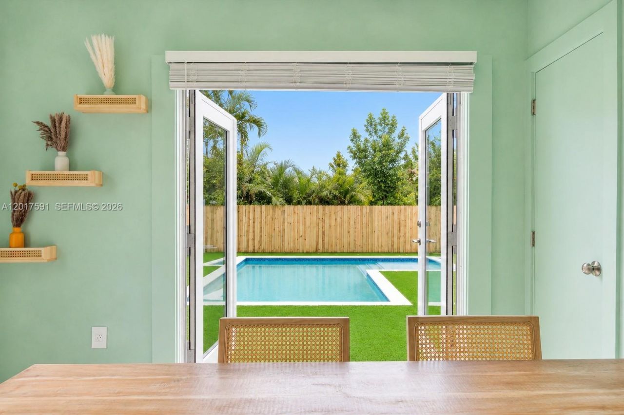 22 NE 44th St, Miami, FL 33137 Photo
