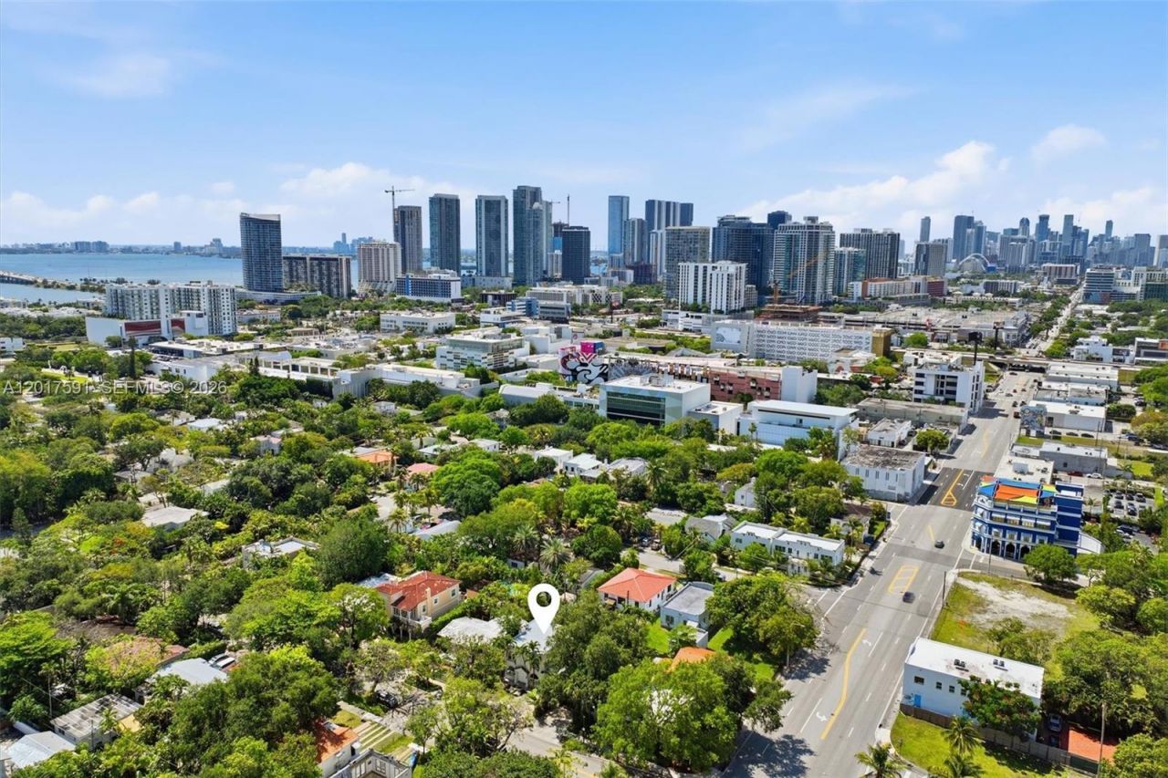 22 NE 44th St, Miami, FL 33137 Photo