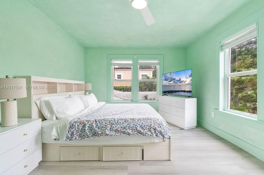 22 NE 44th St , Miami, FL 33137 Photo