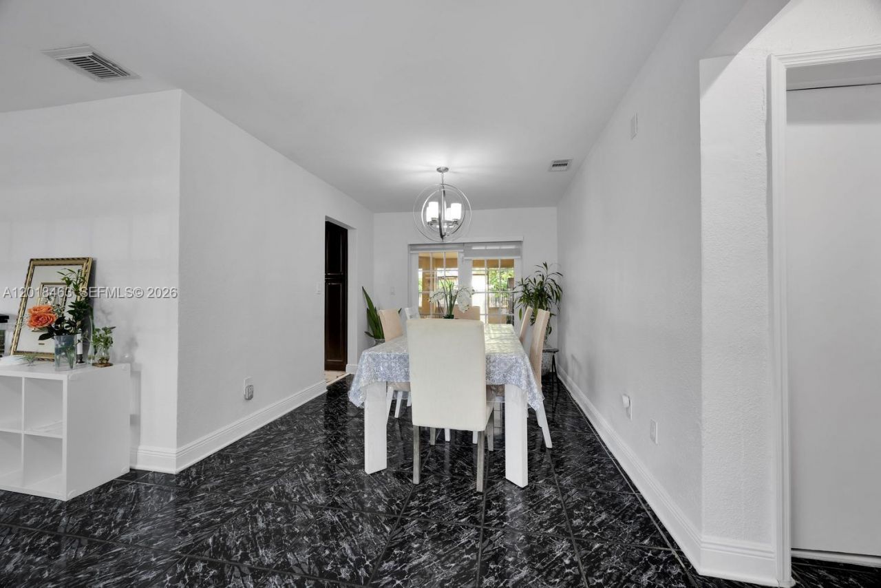 15725 SW 102nd Pl , Miami, FL 33157 Photo