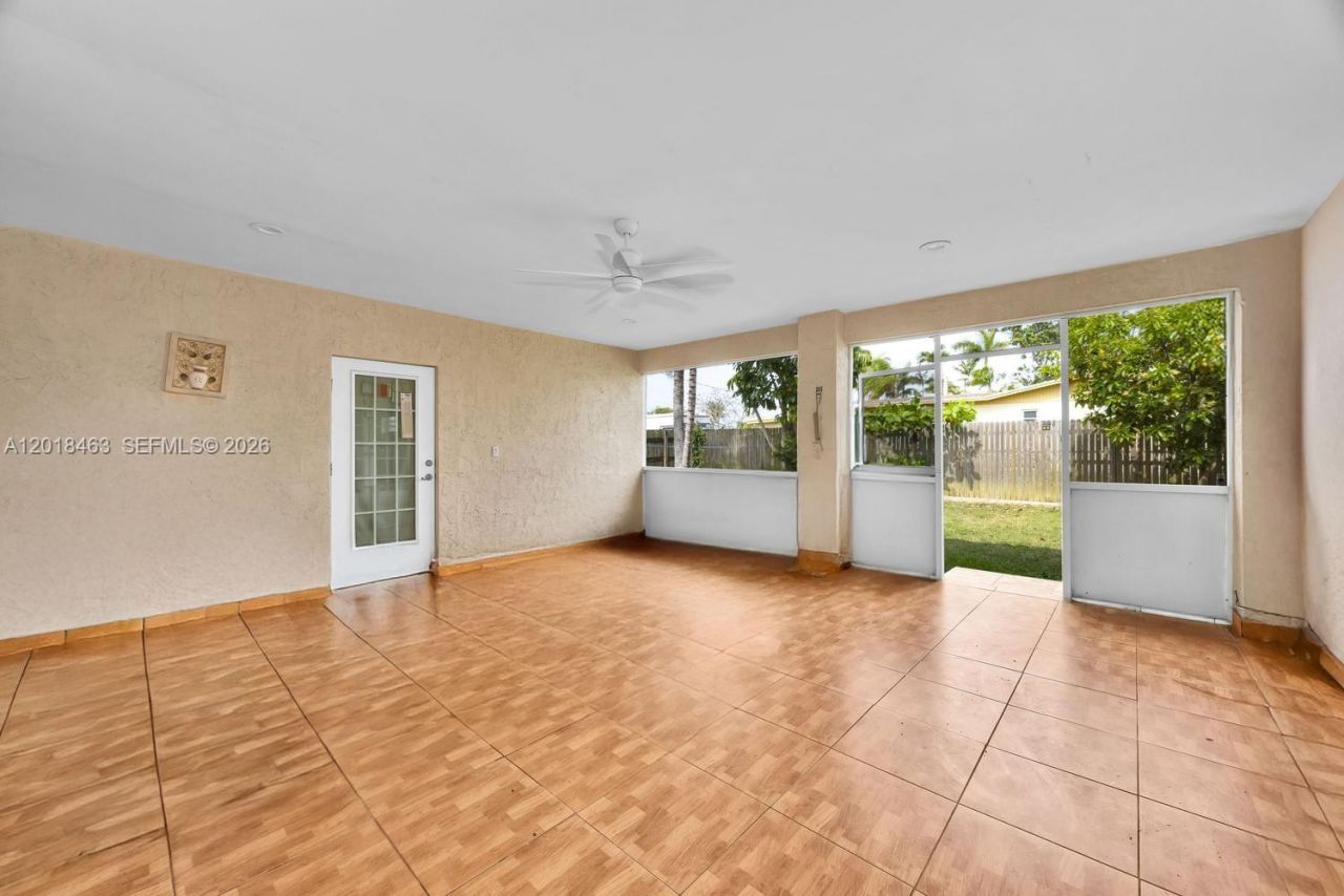 15725 SW 102nd Pl , Miami, FL 33157 Photo