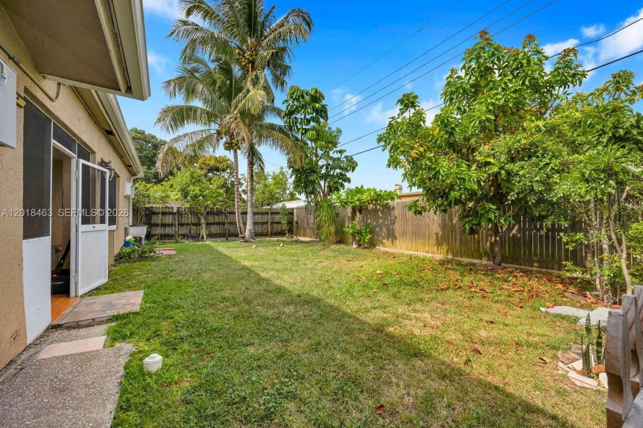 15725 SW 102nd Pl , Miami, FL 33157 Photo