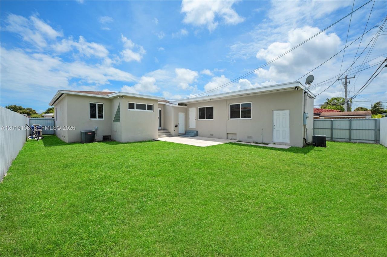 5181 SW 5th St , Miami, FL 33134 Photo