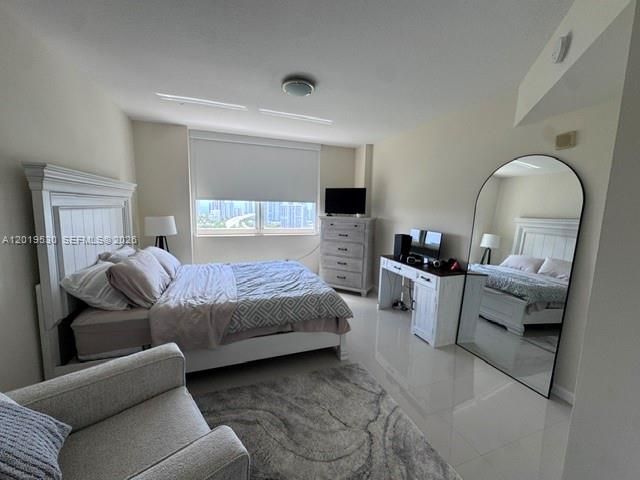 19501 W Country Club Dr, Unit 2115, Aventura, FL 33180 Photo