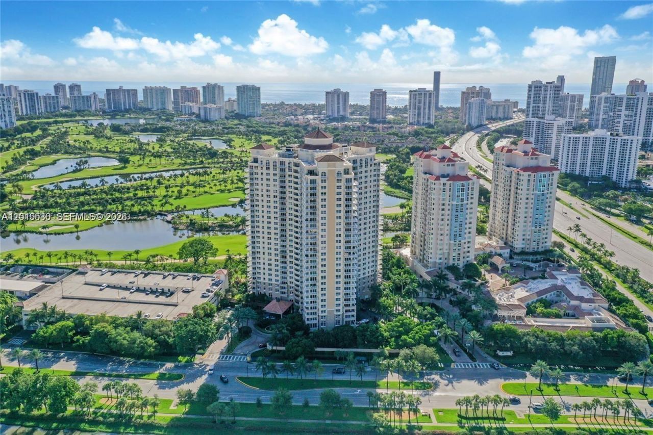 19501 W Country Club Dr, Unit 2115, Aventura, FL 33180 Photo