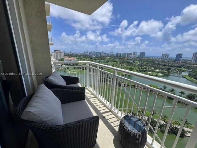 19501 W Country Club Dr, Unit 2115, Aventura, FL 33180 Photo