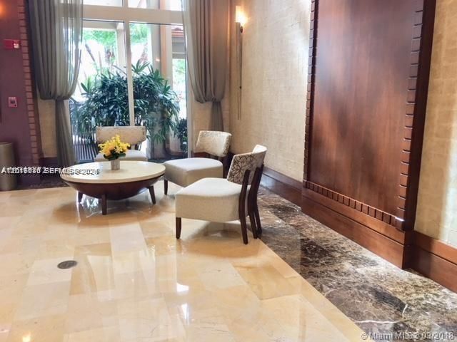 19501 W Country Club Dr, Unit 2115, Aventura, FL 33180 Photo