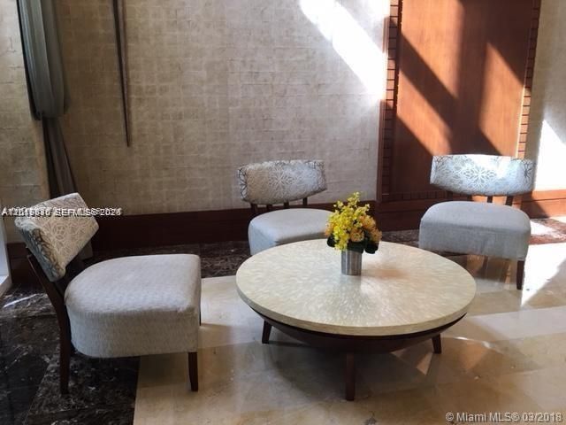 19501 W Country Club Dr, Unit 2115, Aventura, FL 33180 Photo