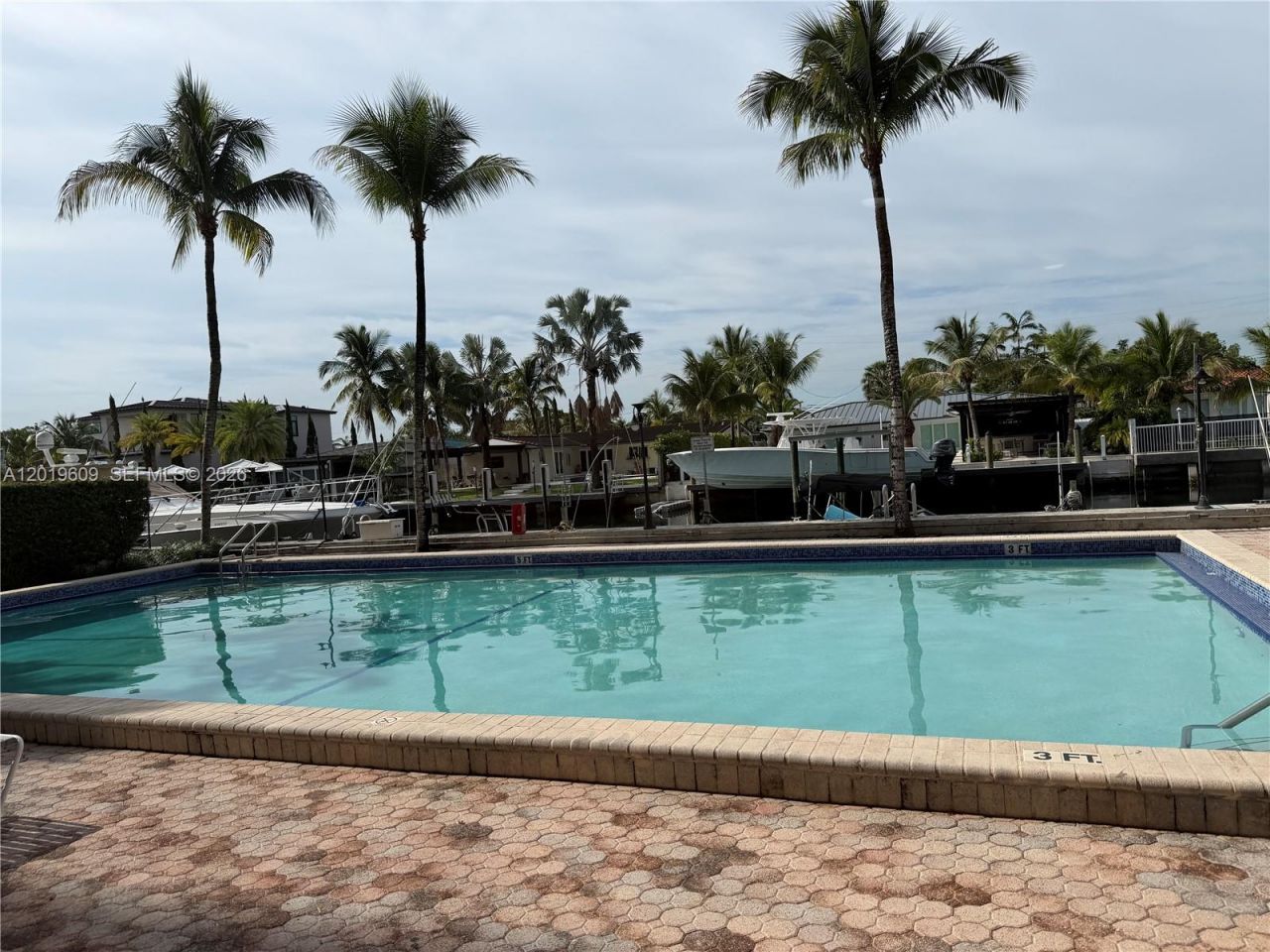 2350 NE 135th St, Unit 1110, North Miami, FL 33181 Photo