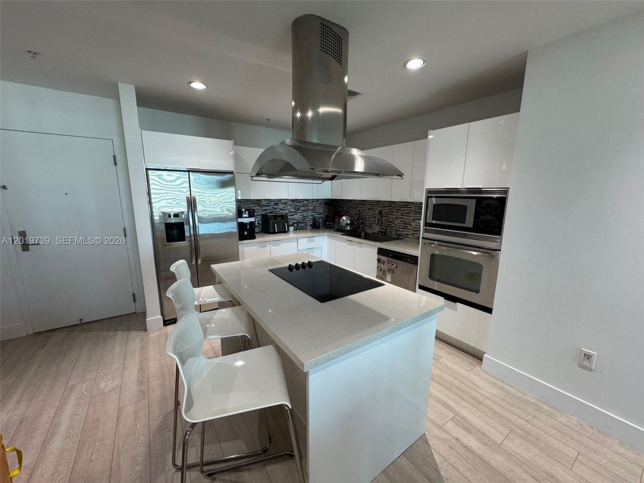 7928 East Dr , Unit 1202, North Bay Village, FL 33141 Photo