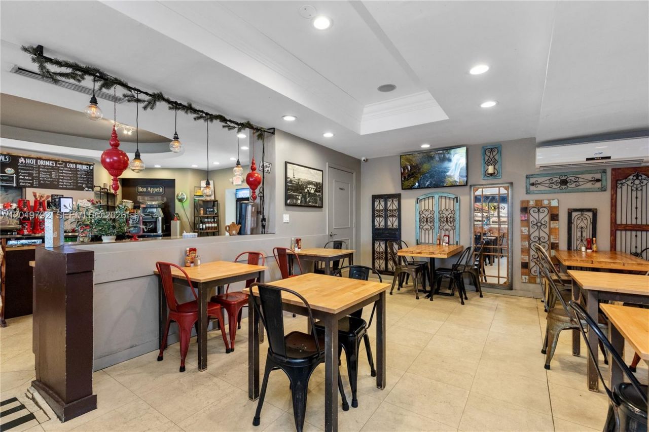 2915 E Las Olas Blvd , Fort Lauderdale, FL 33316 Photo