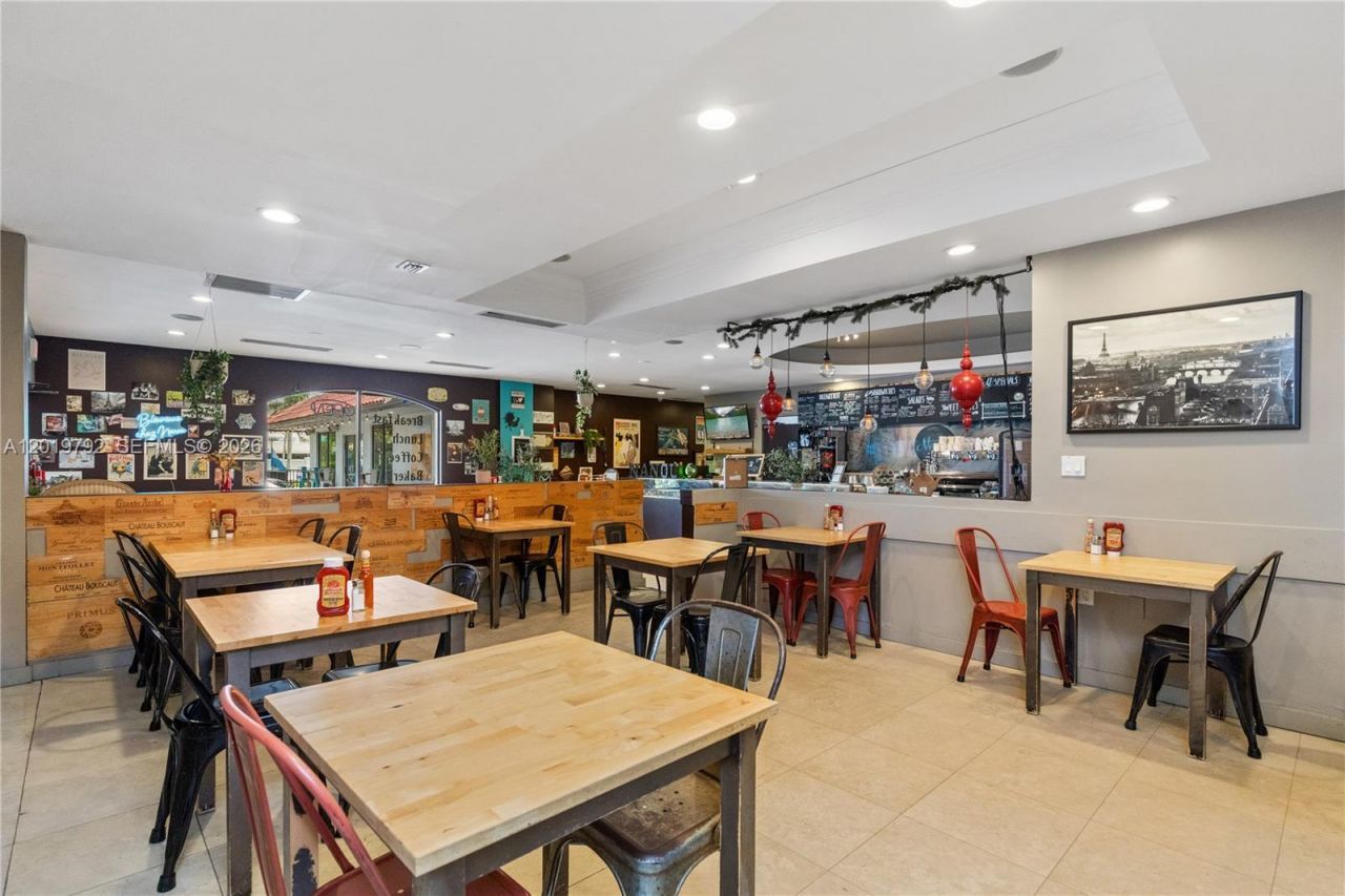 2915 E Las Olas Blvd , Fort Lauderdale, FL 33316 Photo