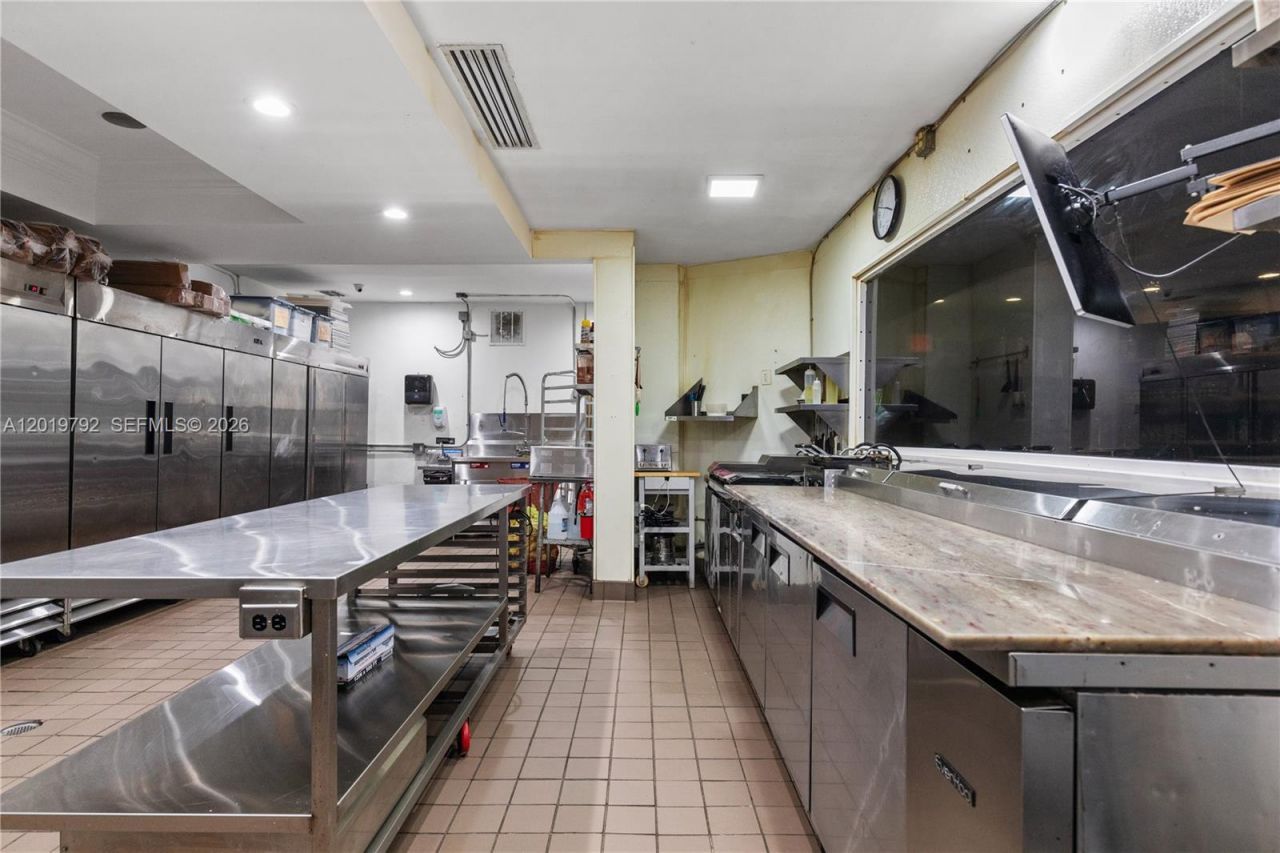 2915 E Las Olas Blvd , Fort Lauderdale, FL 33316 Photo