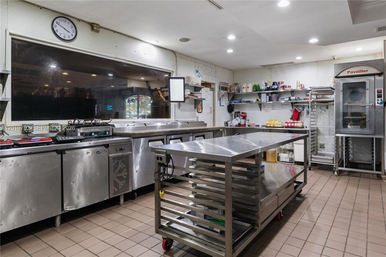 2915 E Las Olas Blvd , Fort Lauderdale, FL 33316 Photo
