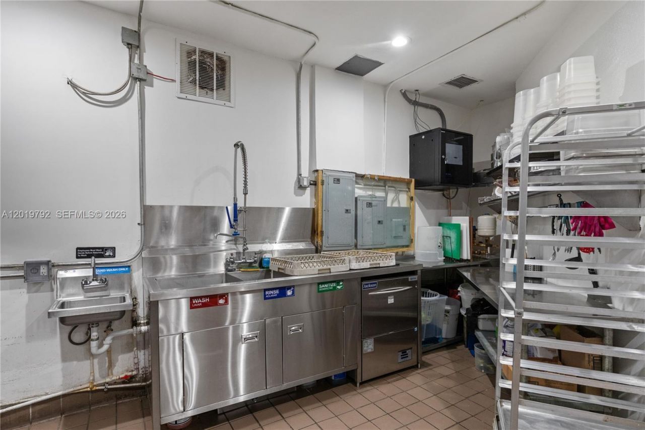 2915 E Las Olas Blvd , Fort Lauderdale, FL 33316 Photo