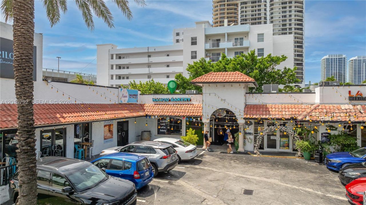 2915 E Las Olas Blvd , Fort Lauderdale, FL 33316 Photo