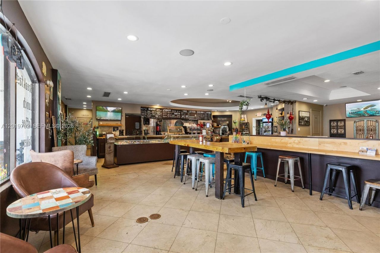 2915 E Las Olas Blvd , Fort Lauderdale, FL 33316 Photo