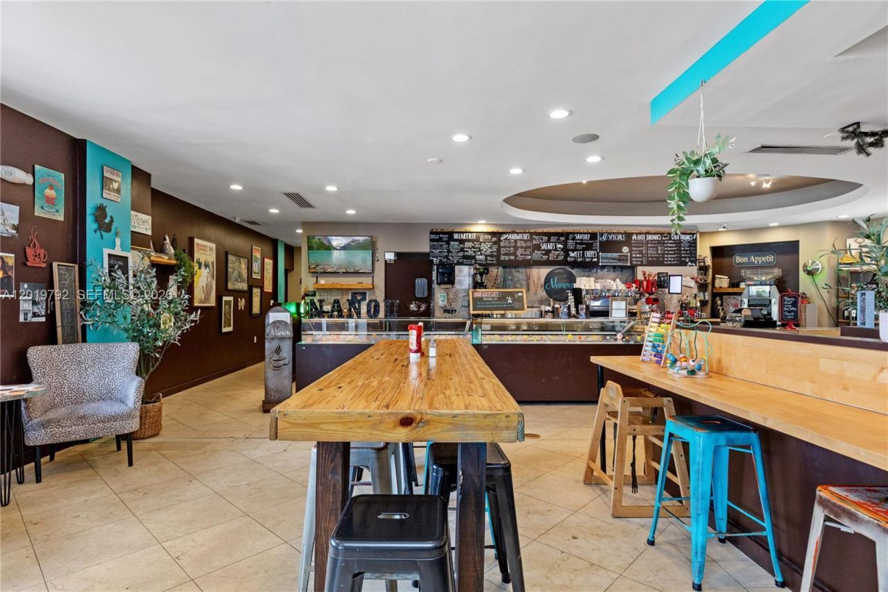 2915 E Las Olas Blvd , Fort Lauderdale, FL 33316 Photo