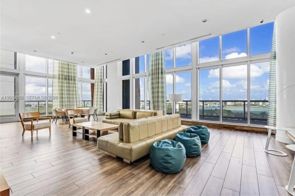 50 Biscayne Blvd, Unit 4106, Miami, FL 33132 Photo