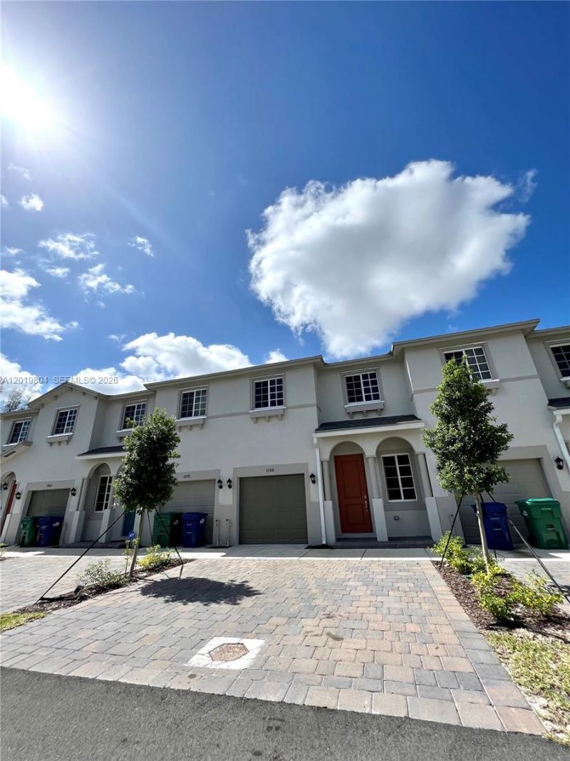 1088 NW 208th Ter , Unit 1088, Miami Gardens, FL 33169 Photo