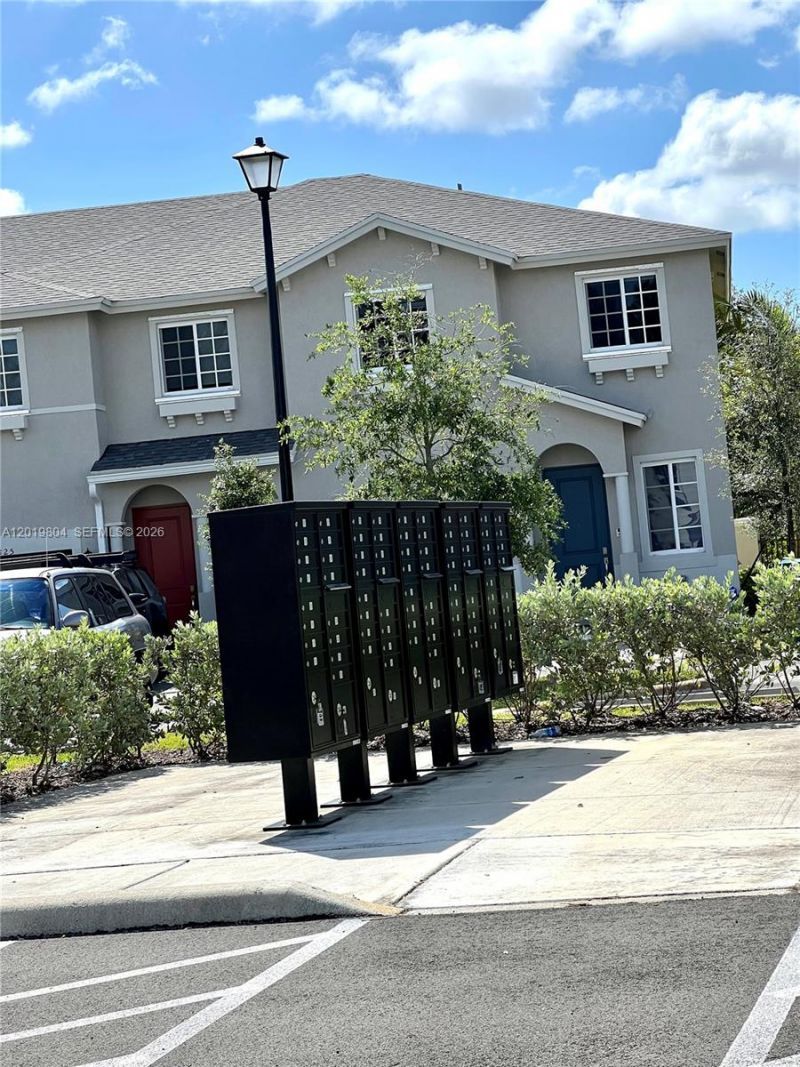 1088 NW 208th Ter , Unit 1088, Miami Gardens, FL 33169 Photo
