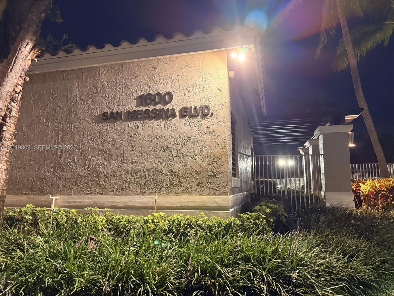 2078 Madeira Dr, Weston, FL 33327 Photo