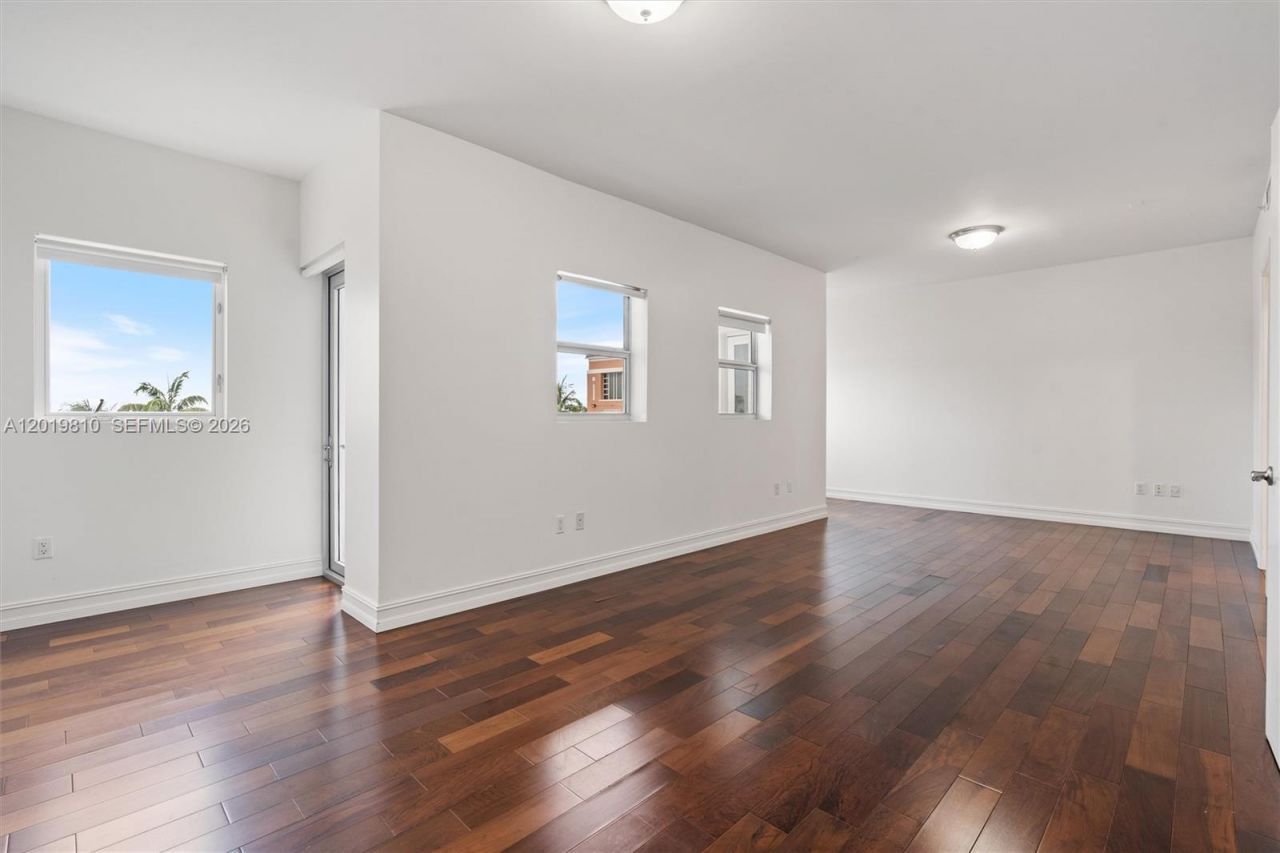 455 E Palmetto Park Rd , Unit 4E, Boca Raton, FL 33432 Photo