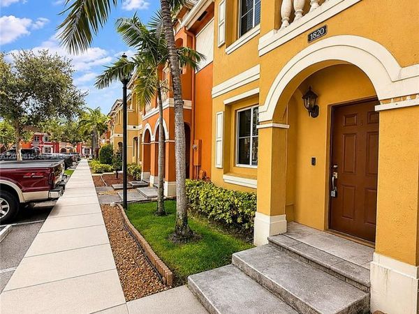 1820 SW 89th Ter, Miramar, FL 33025