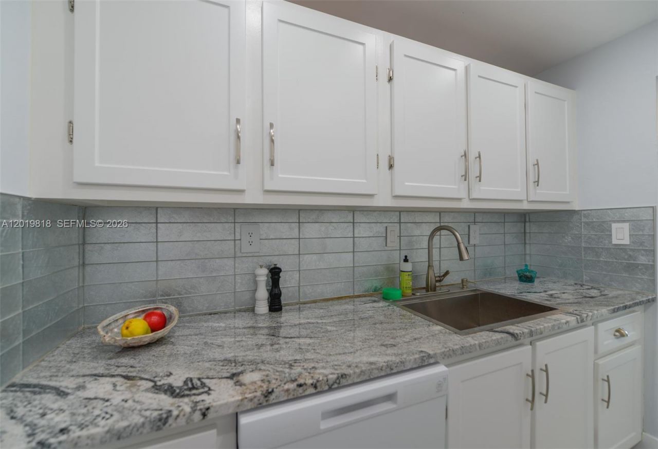 17800 Atlantic Blvd, Unit PH9, Sunny Isles Beach, FL 33160 Photo