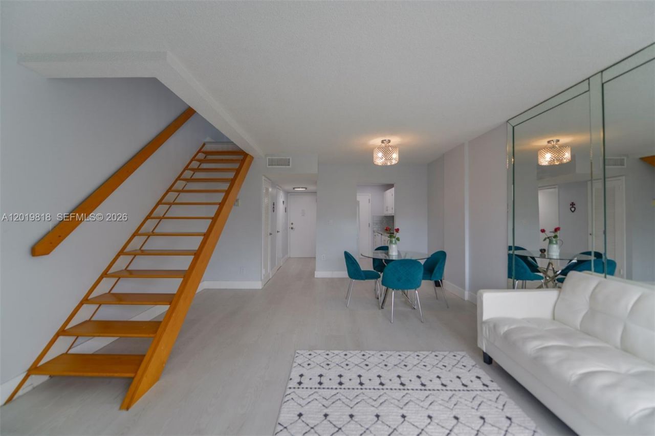 17800 Atlantic Blvd, Unit PH9, Sunny Isles Beach, FL 33160 Photo