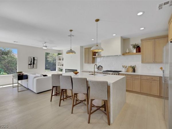 10551 Mandarino Avenue , Las Vegas, NV 89135