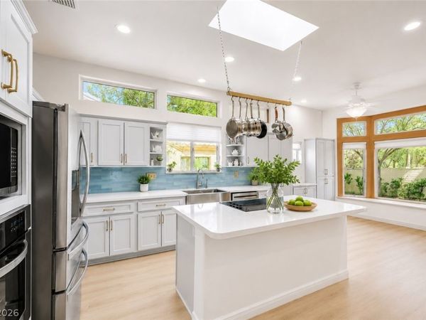 2110 Spring Water Drive, Las Vegas, NV 89134
