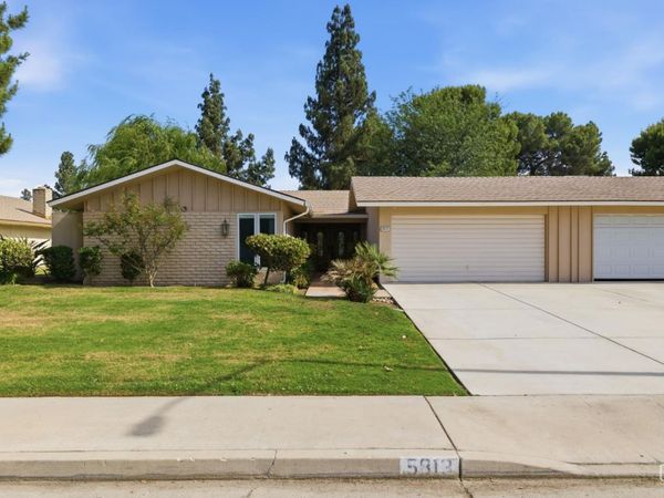 5813 Cypress Point Dr. , Bakersfield, CA 93309
