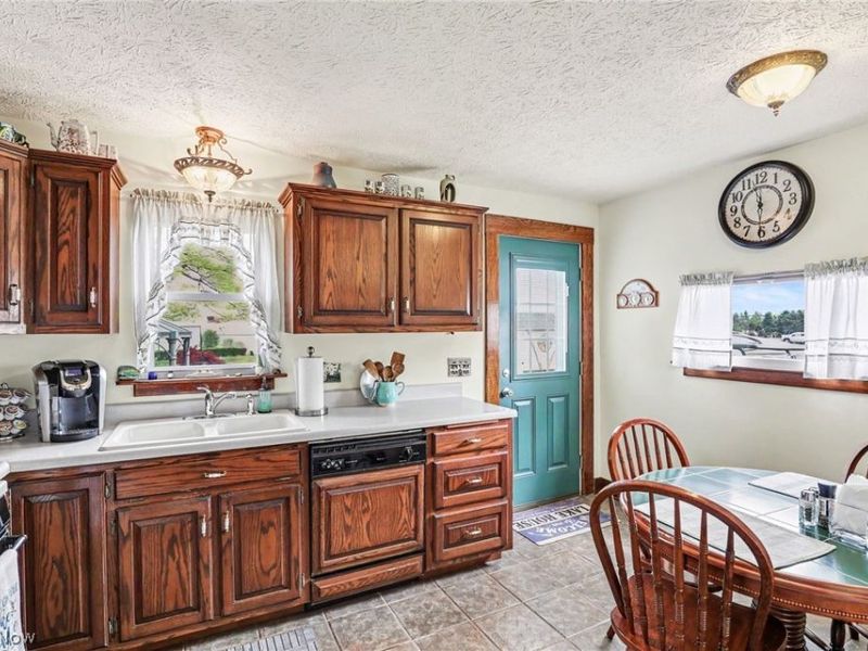 290 Park Avenue, Conneaut, OH 44030 Photo 13