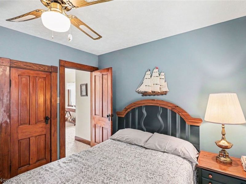 290 Park Avenue, Conneaut, OH 44030 Photo 17