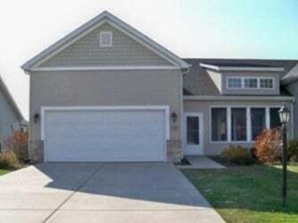 709 Blackstone Court , Kouts, IN 46347