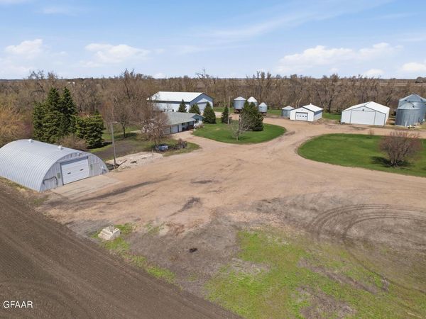 1051 8TH Street NE, Thompson, ND 58278